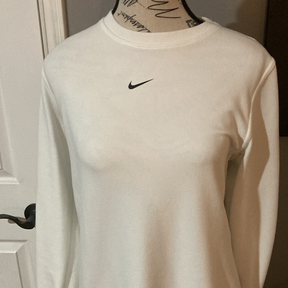 Nike Sweater- Long fit - Picture 2 of 3